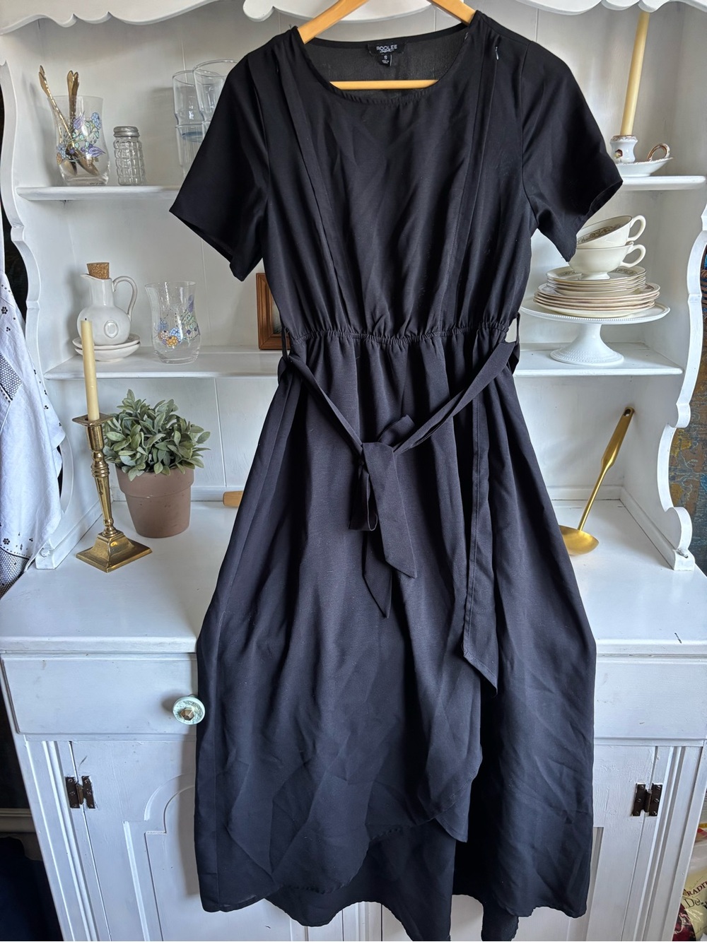 Roolee Black Tie-Waist Midi Dress